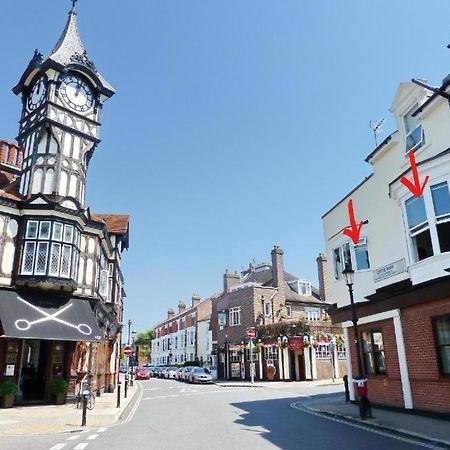 The Clock Tower Apartment - Spacious, Modern, 2 Bed Room Apartment , Southsea With Free Parking - Sleeps 4 Портцмаус Экстерьер фото
