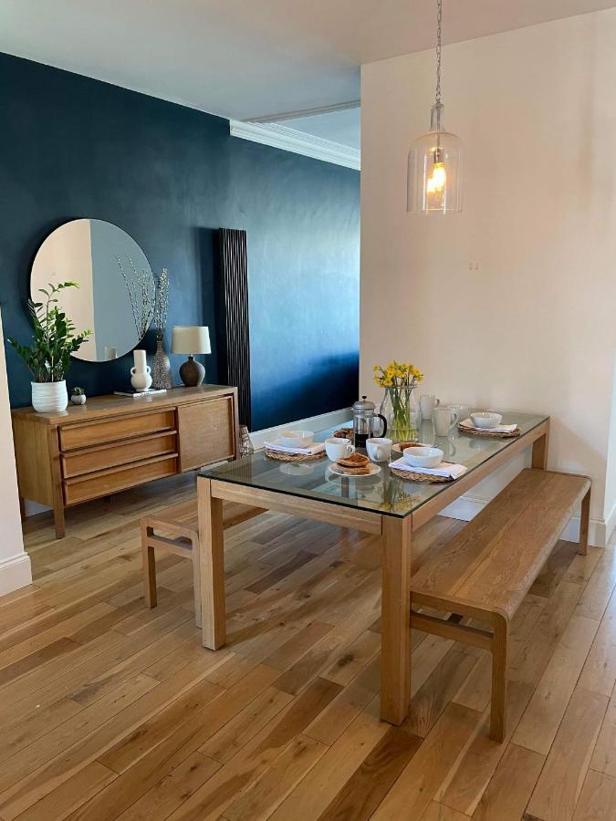 The Clock Tower Apartment - Spacious, Modern, 2 Bed Room Apartment , Southsea With Free Parking - Sleeps 4 Портцмаус Экстерьер фото
